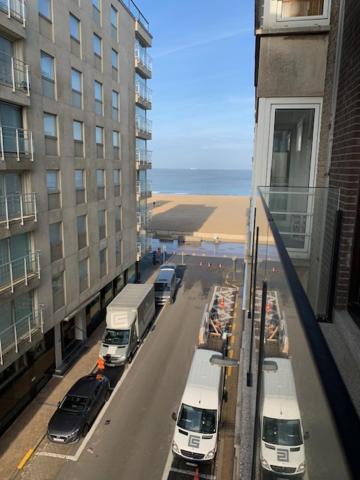 Exclusief Appartement In Hartje Zoute, Zonnig Terras Met Zeezicht Knokke-Heist Exterior photo